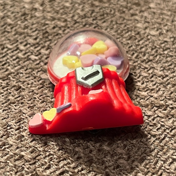 1984 vintage Hallmark Valentine's pin - Picture 3 of 5